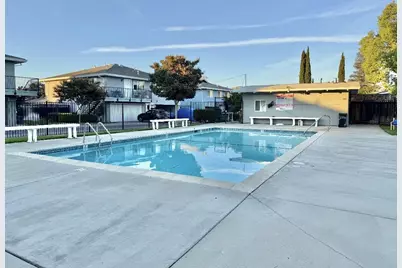 1327 Scossa Ave 4, San Jose, CA 95118 - Photo 31