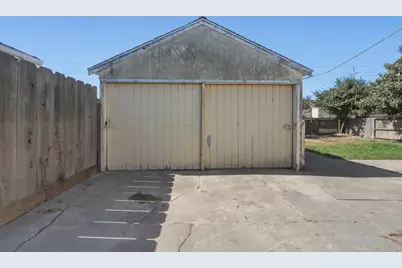 818 East St, Salinas, CA 93905 - Photo 23