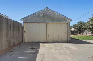 818 East St, Salinas, CA 93905 - Photo 23