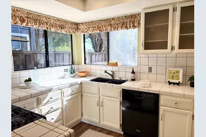 117 Brookshire Dr, Watsonville, CA 95076 - Photo 9