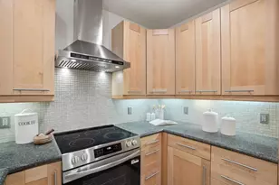 10977 Northseal Square, Cupertino, CA 95014 - Photo 9