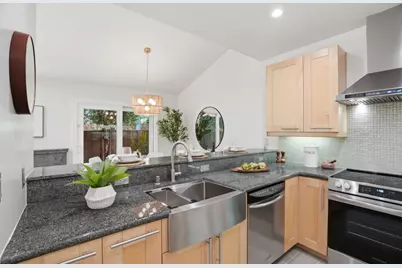 10977 Northseal Sq, Cupertino, CA 95014 - Photo 11