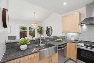 10977 Northseal Square, Cupertino, CA 95014 - Photo 11