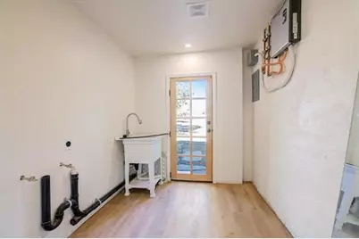 10095 Monterey Rd, Gilroy, CA 95020 - Photo 13