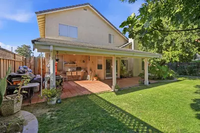 725 Everest St, Los Banos, CA 93635 - Photo 17