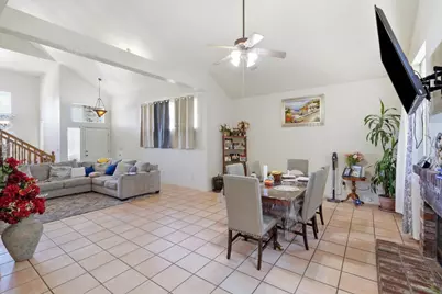 725 Everest St, Los Banos, CA 93635 - Photo 7