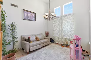 725 Everest St, Los Banos, CA 93635 - Photo 3