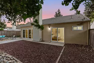 1385 Kelly Park Cir, Morgan Hill, CA 95037 - Photo 41