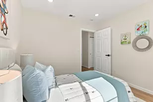 1385 Kelly Park Cir, Morgan Hill, CA 95037 - Photo 31