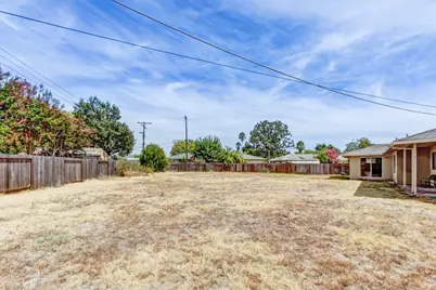 2724 Doris Ct, Carmichael, CA 95608 - Photo 33
