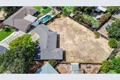 2724 Doris Ct, Carmichael, CA 95608 - Photo 39