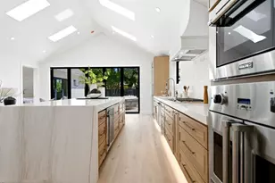 1232 Capuchino Ave, Burlingame, CA 94010 - Photo 17