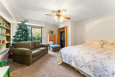 11081 Enchanto Vista Dr, San Jose, CA 95127 - Photo 23