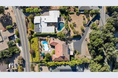 11081 Enchanto Vista Dr, San Jose, CA 95127 - Photo 35