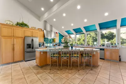11081 Enchanto Vista Dr, San Jose, CA 95127 - Photo 9