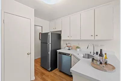 210 Damsen Dr, San Jose, CA 95116 - Photo 17