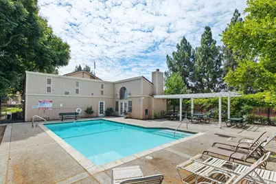 210 Damsen Dr, San Jose, CA 95116 - Photo 9
