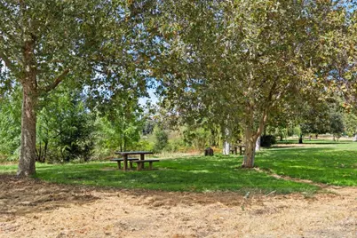 210 Damsen Dr, San Jose, CA 95116 - Photo 65