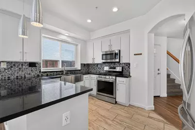 1537 Oyster Bay Ct, Salinas, CA 93906 - Photo 3