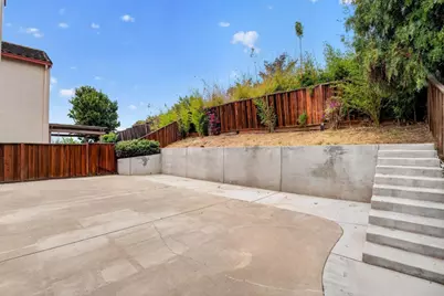1537 Oyster Bay Ct, Salinas, CA 93906 - Photo 11
