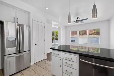 1537 Oyster Bay Ct, Salinas, CA 93906 - Photo 5