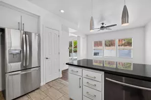 1537 Oyster Bay Ct, Salinas, CA 93906 - Photo 5