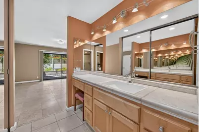 1579 Whiterock Cir, San Jose, CA 95125 - Photo 27