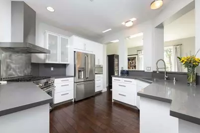 107 Positano Cir, Redwood City, CA 94065 - Photo 13