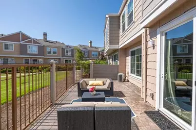 107 Positano Cir, Redwood City, CA 94065 - Photo 23