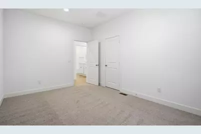 29428 Middleborough 151, Hayward, CA 94544 - Photo 15