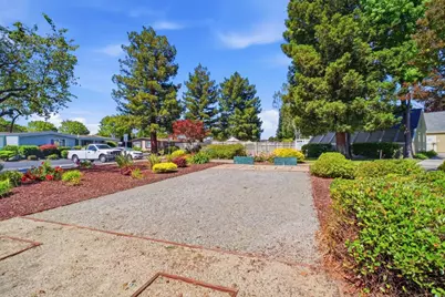 29428 Middleborough 151, Hayward, CA 94544 - Photo 35