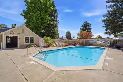 29428 Middleborough 151, Hayward, CA 94544 - Photo 33