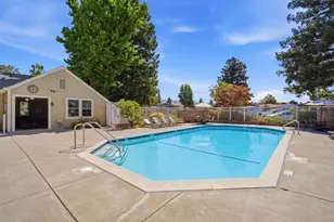 29428 Middleborough 151, Hayward, CA 94544 - Photo 33