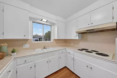 827 Sevely Dr, Mountain View, CA 94041 - Photo 21
