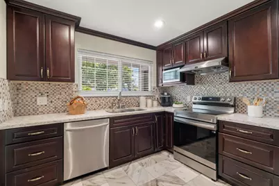679 Torreya Ave, Sunnyvale, CA 94086 - Photo 5
