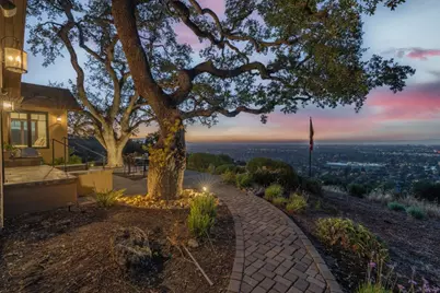 14942 Larga Vista Dr, Los Gatos, CA 95032 - Photo 27