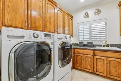 1515 S Ridgemark Dr, Hollister, CA 95023 - Photo 33