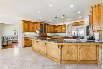 1515 S Ridgemark Dr, Hollister, CA 95023 - Photo 17