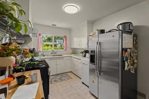 4 Warren Rd, San Mateo, CA 94401 - Photo 13