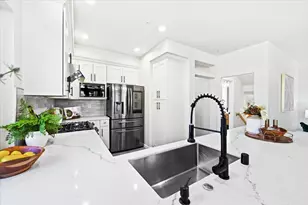 506 Porpoise Bay Ter A, Sunnyvale, CA 94089 - Photo 15