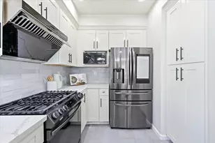 506 Porpoise Bay Ter A, Sunnyvale, CA 94089 - Photo 13