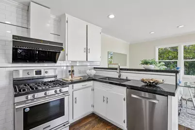 1512 Alturas Dr, Burlingame, CA 94010 - Photo 9
