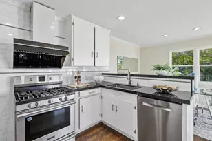 1512 Alturas Dr, Burlingame, CA 94010 - Photo 9