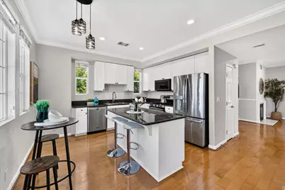 2695 Villa Cortona Way, San Jose, CA 95125 - Photo 9