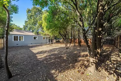 1210 Ridley Ave, Santa Rosa, CA 95401 - Photo 31