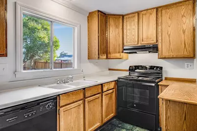 1210 Ridley Ave, Santa Rosa, CA 95401 - Photo 5
