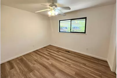 4418 Euclid Ave, Sacramento, CA 95822 - Photo 13