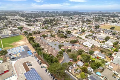 3080 Crumpton Ln 21, Marina, CA 93933 - Photo 5