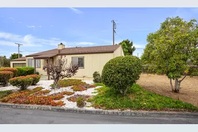3080 Crumpton Ln 21, Marina, CA 93933 - Photo 9