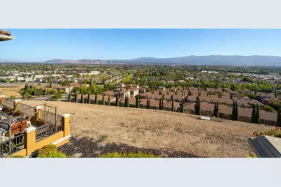 290 Casselino Dr, San Jose, CA 95136 - Photo 41